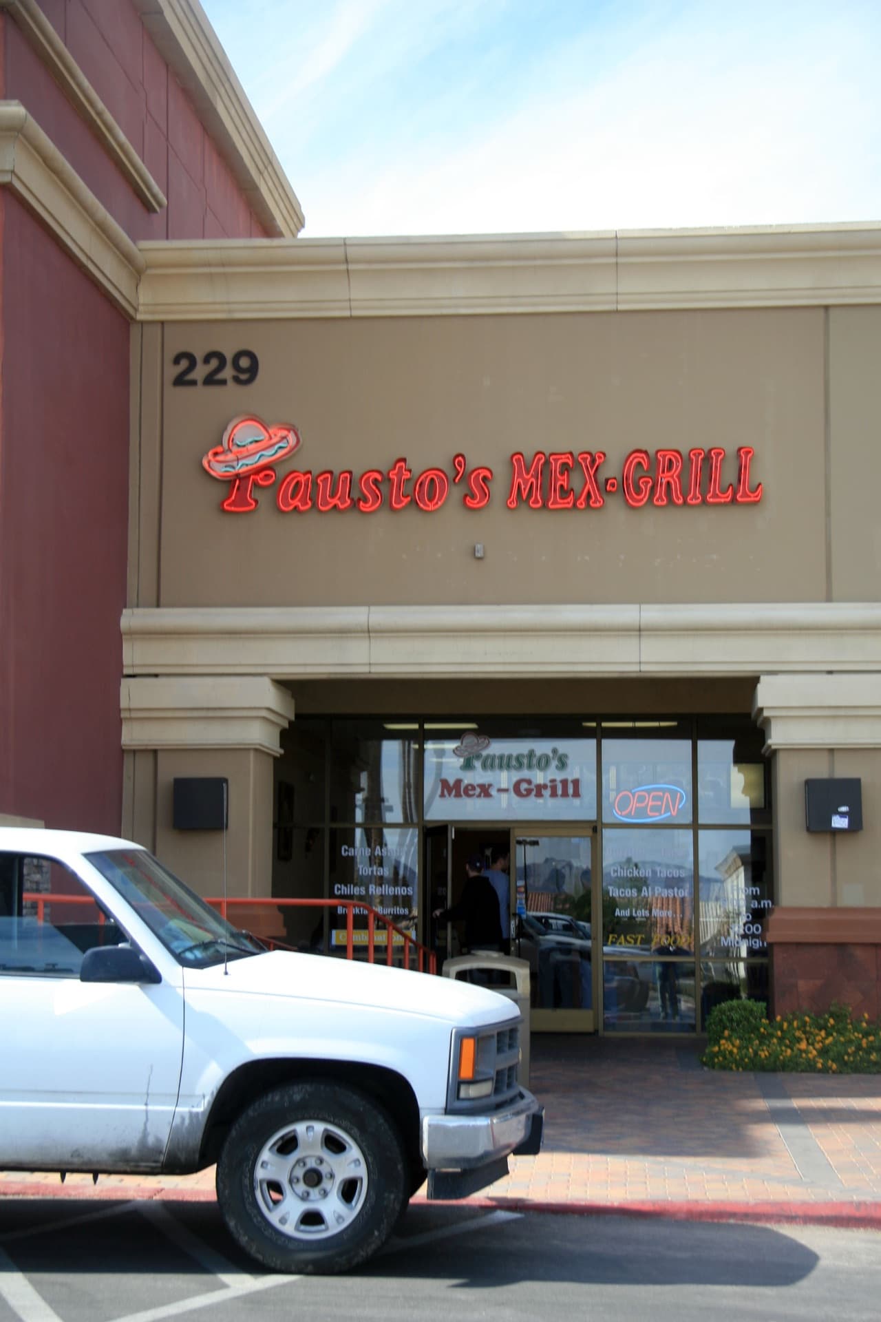 Fausto's Stephanie Promenade — photo 2