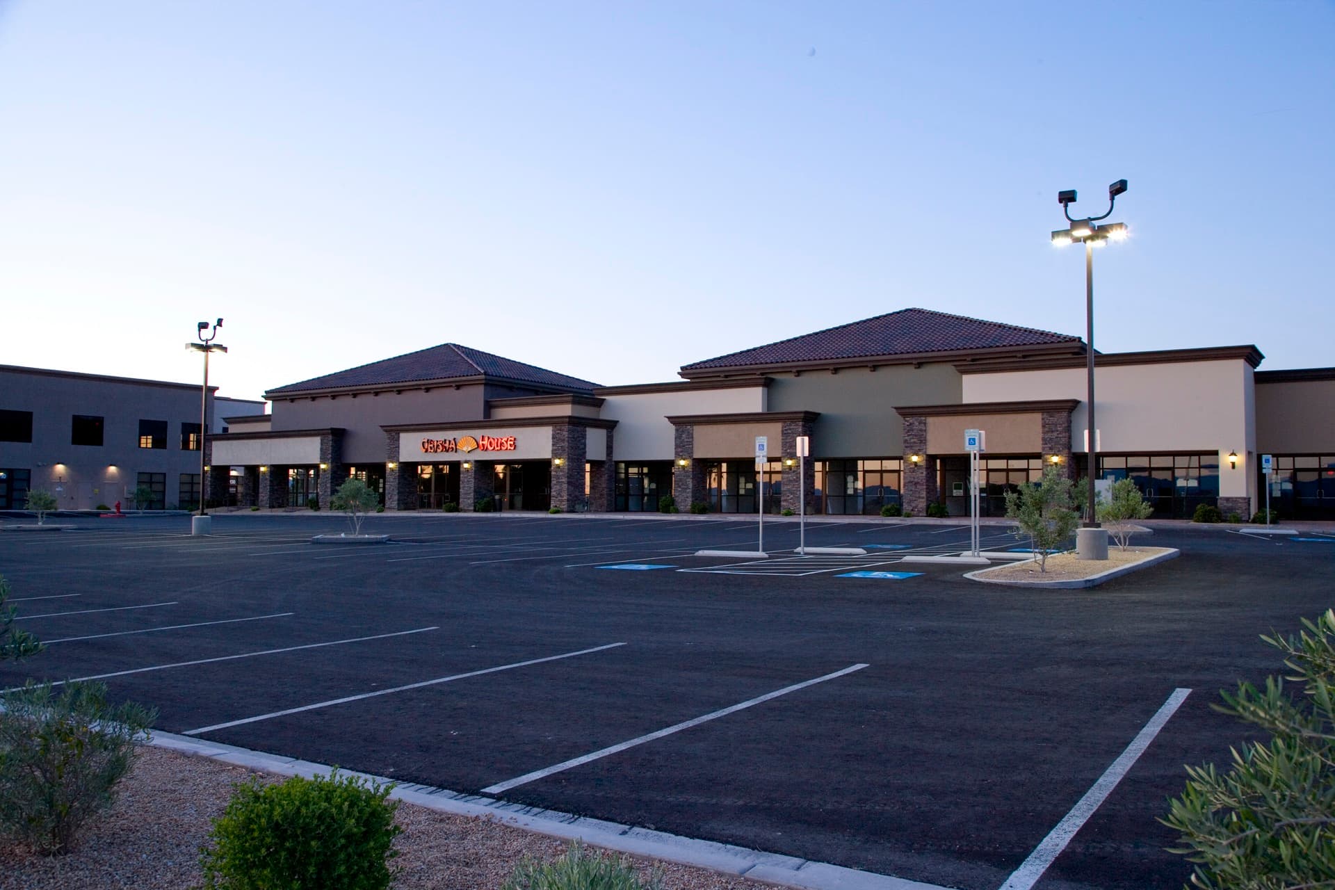 Rainbow Russell Marketplace — photo 2