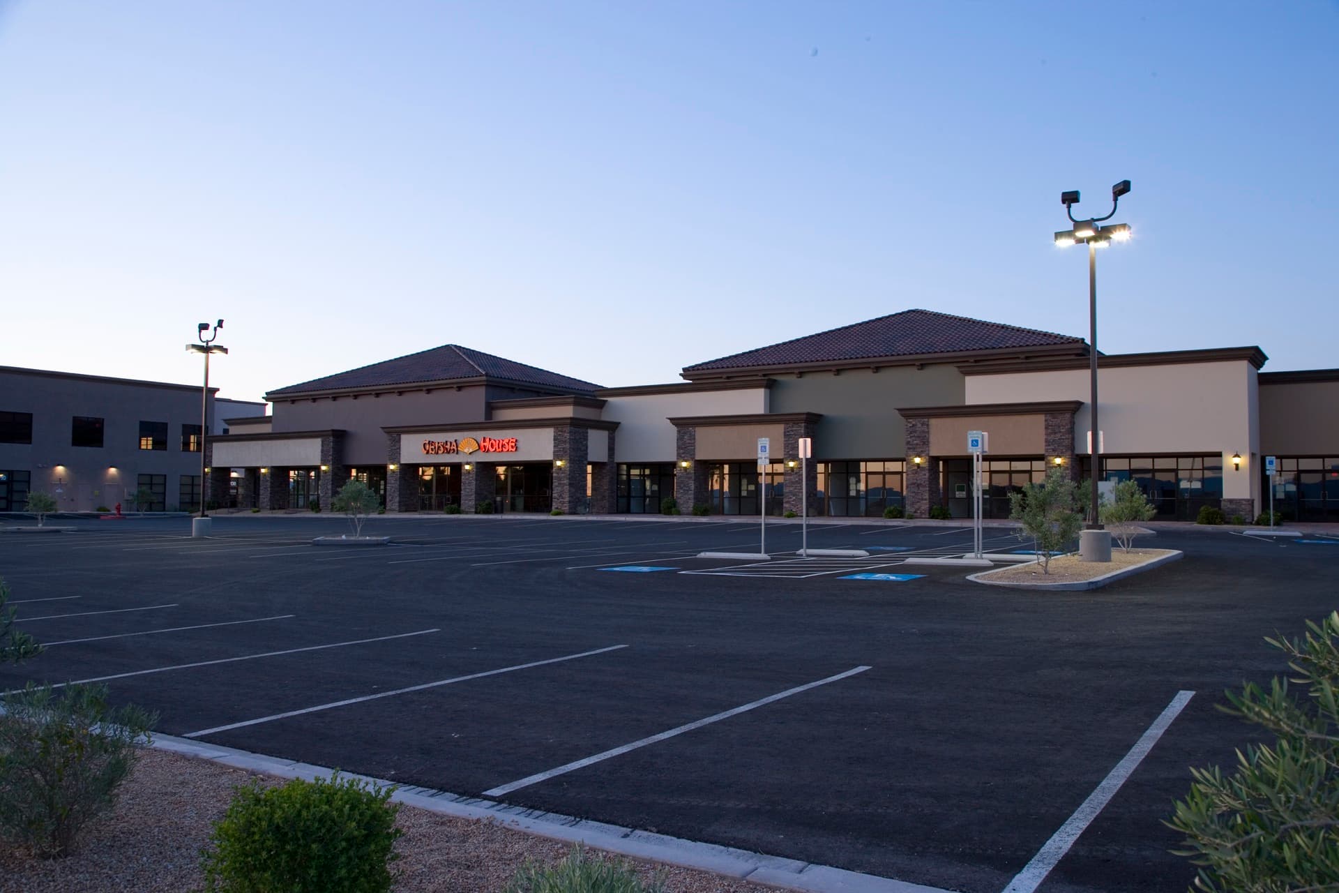 Rainbow Russell Marketplace — photo 3